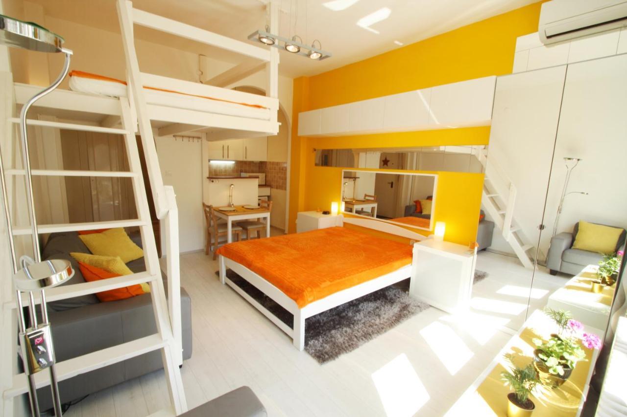 Sunny Studio With Balcony In Party District Budapeszt Zewnętrze zdjęcie