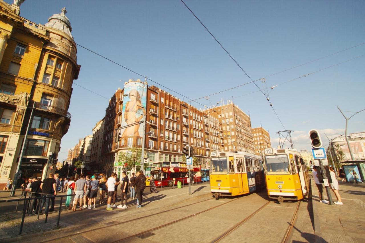 Sunny Studio With Balcony In Party District Budapeszt Zewnętrze zdjęcie