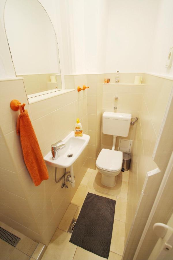 Sunny Studio With Balcony In Party District Budapeszt Zewnętrze zdjęcie