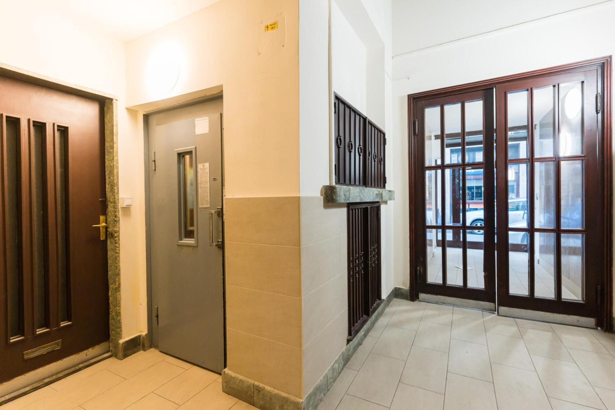 Sunny Studio With Balcony In Party District Budapeszt Zewnętrze zdjęcie